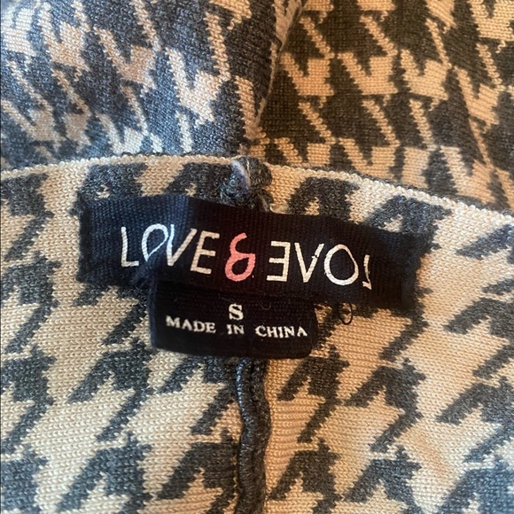 Houndstooth Skirt - Picture 10 of 11